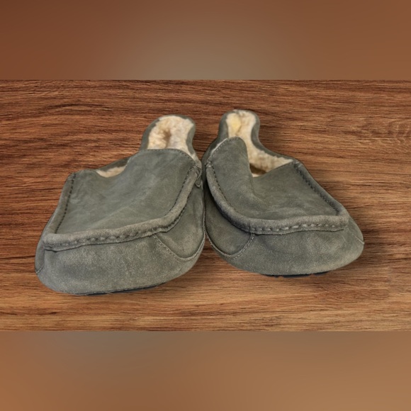 UGG Men's Ascot Slipper SZ 10 - Picture 2 of 9